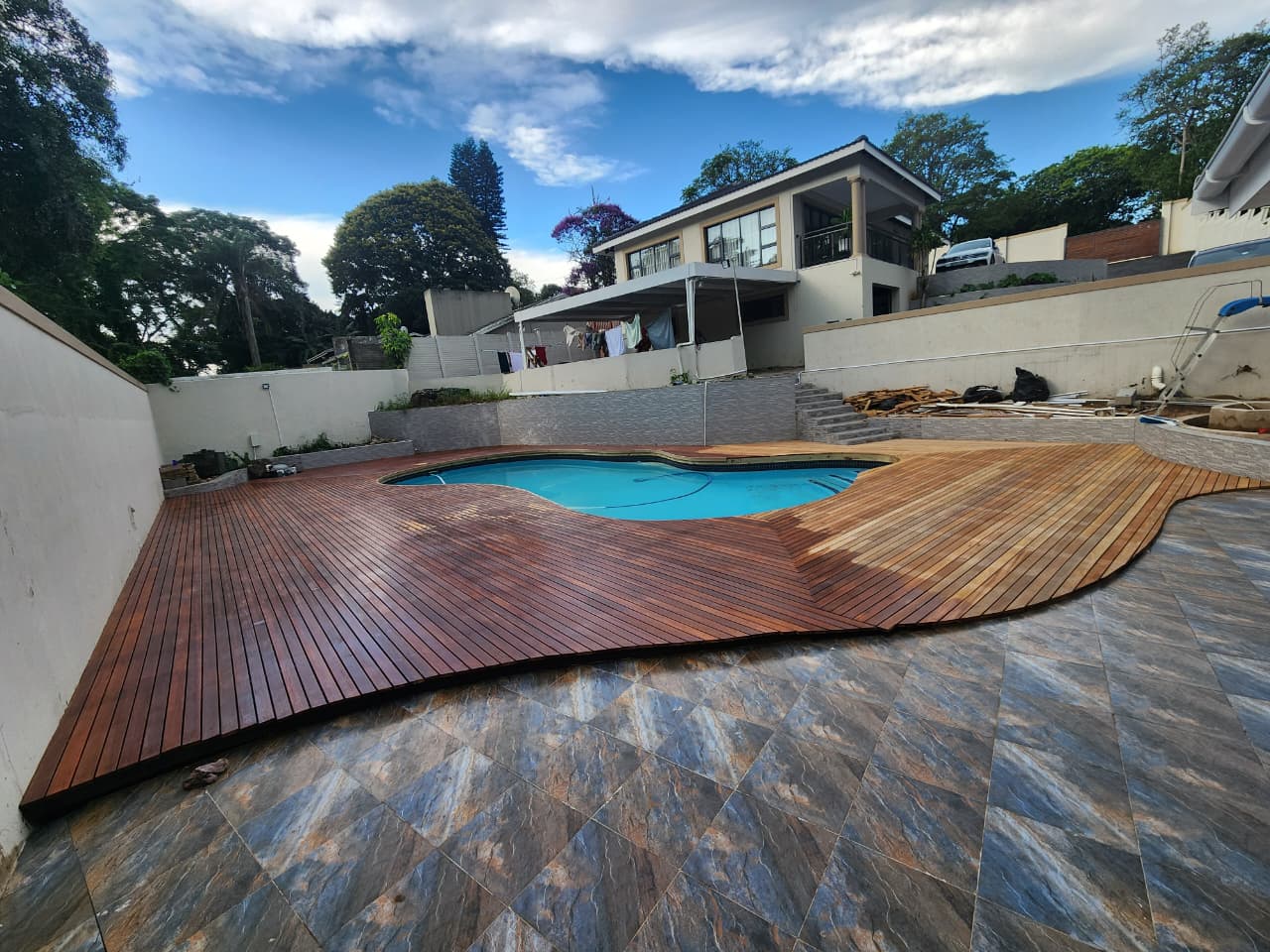 Curved Pool Deck
